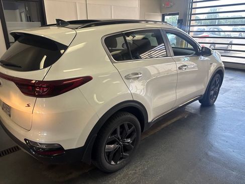Used 2020 Kia Sportage S w/ S Sunroof Package AWD/4WD image 9