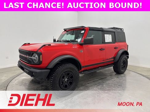 Used 2022 Ford Bronco Wildtrak image 3