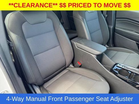 Used 2025 Chevrolet Trax LT FWD image 16