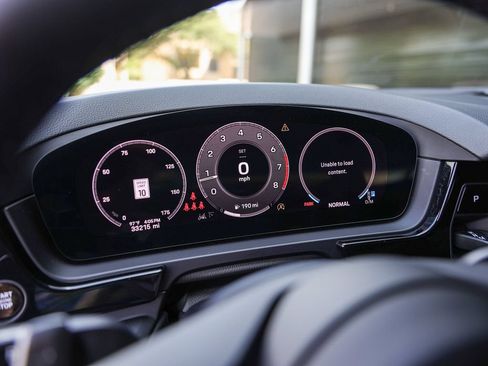 Certified 2024 Porsche Cayenne AWD/4WD image 16