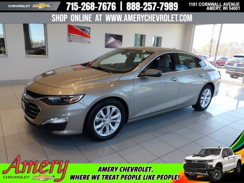 Used 2022 Chevrolet Malibu LT FWD image 1