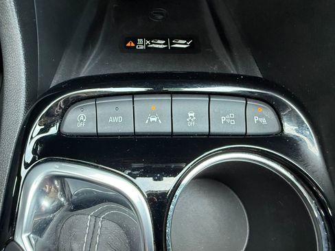 Certified 2021 Buick Encore GX Essence w/ Advanced Technology Package image 28