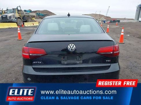 Used 2016 Volkswagen Jetta Sport w/ Lighting Package image 32