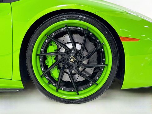 Used 2017 Lamborghini Huracan LP 580-2 RWD image 40