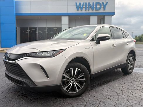 Used 2021 Toyota Venza LE AWD/4WD image 1