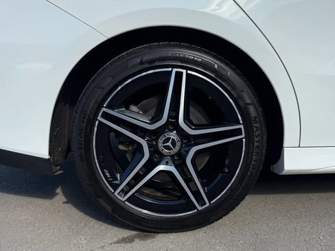 Used 2020 Mercedes-Benz CLA 250 4MATIC image 31