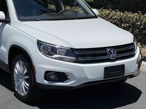 Used 2015 Volkswagen Tiguan SEL FWD image 55
