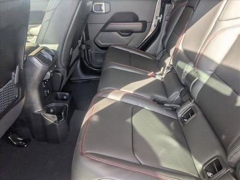 New 2026 Jeep Gladiator Rubicon AWD/4WD image 16