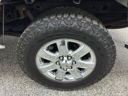 Used 2013 Ford F150 XLT w/ XLT Chrome Pkg image 12