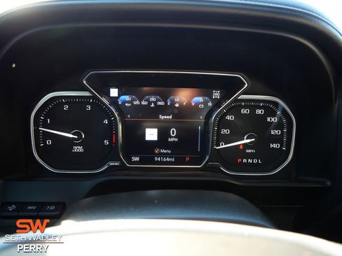 Used 2022 GMC Sierra 3500 Denali w/ Denali Ultimate Package image 22