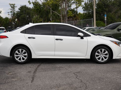 Used 2024 Toyota Corolla LE FWD image 18