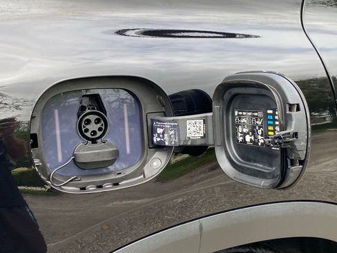 Used 2023 Mercedes-Benz EQS 450+ SUV image 15