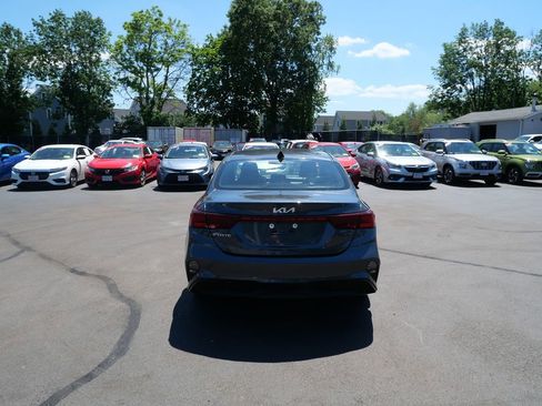 Used 2023 Kia Forte LXS FWD image 4