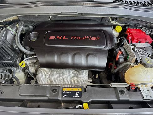 Used 2018 Jeep Renegade Sport w/ Power & Air Group image 30