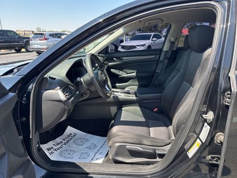 Used 2018 Honda Accord LX image 29
