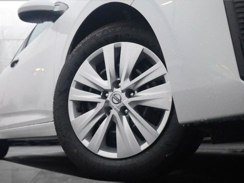 New 2025 Nissan Sentra S image 3