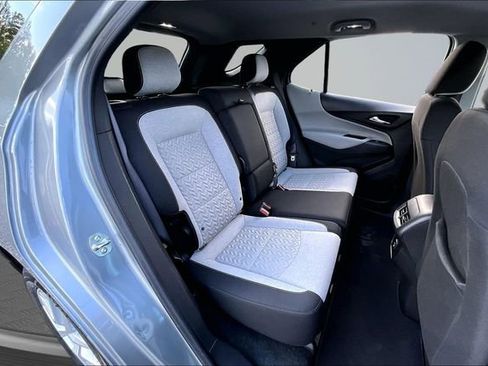Used 2024 Chevrolet Equinox LT AWD/4WD image 24