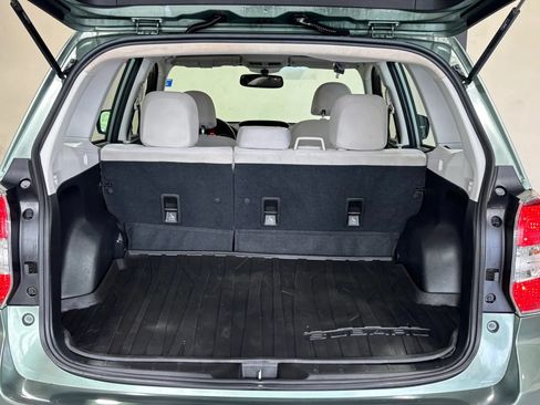 Used 2014 Subaru Forester 2.5i AWD/4WD image 9