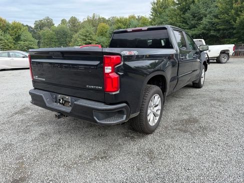 Used 2022 Chevrolet Silverado 1500 Custom AWD/4WD image 7