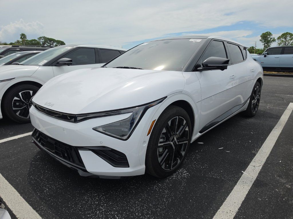 Certified 2025 Kia EV6 GT-Line AWD/4WD image 4