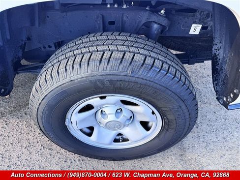Used 2023 Toyota Tacoma SR AWD/4WD image 37
