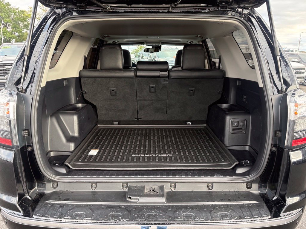 Used 2020 Toyota 4Runner Limited AWD/4WD image 7