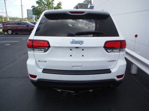Used 2022 Jeep Grand Cherokee Laredo E w/ Security & Convenience Group AWD/4WD image 9