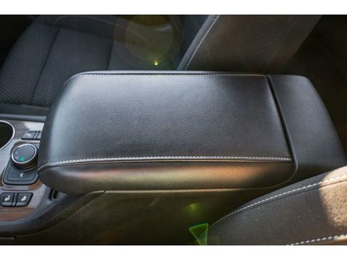 Used 2023 GMC Acadia SLE w/ Driver Convenience Package image 19