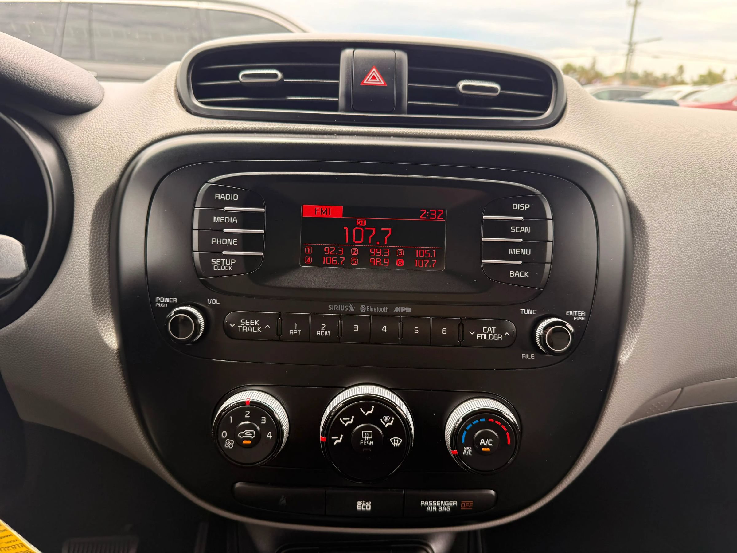 Used 2015 Kia Soul FWD image 12