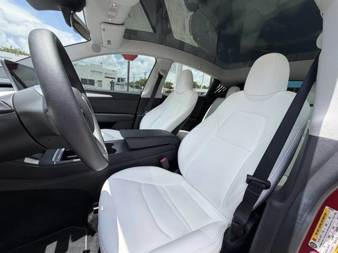 Used 2023 Tesla Model Y Long Range AWD/4WD image 13