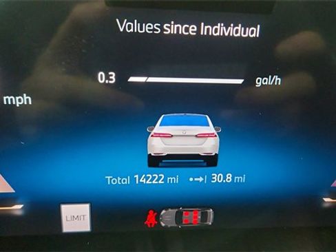 Used 2025 BMW 540i xDrive image 39