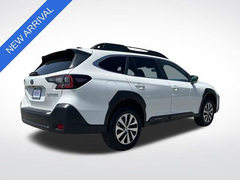 Used 2025 Subaru Outback Premium w/ Popular Package #1A AWD/4WD image 3
