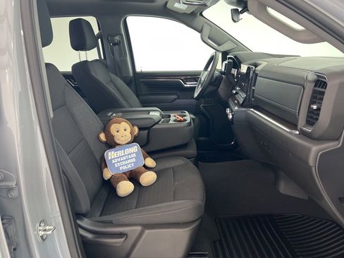 Used 2024 GMC Sierra 1500 Elevation image 24