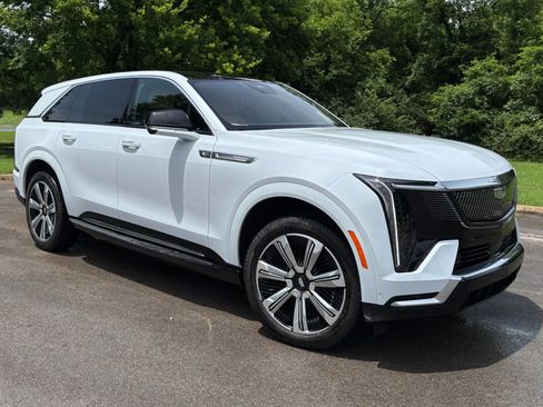 Used 2026 Cadillac Escalade IQ Luxury 2 AWD/4WD image 1