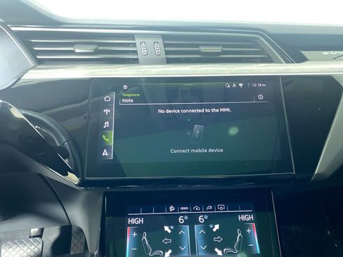 Used 2021 Audi e-tron Premium w/ Convenience Plus Package image 8