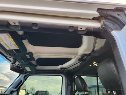 Used 2021 Jeep Gladiator Mojave image 21