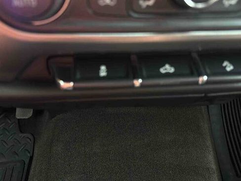 Used 2015 Chevrolet Silverado 1500 LT w/ All Star Edition AWD/4WD image 29
