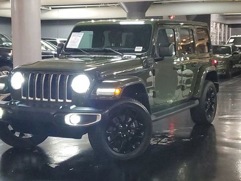 Used 2021 Jeep Wrangler Unlimited Sahara w/ Cold Weather Group image 34