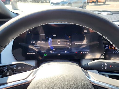 New 2026 Chevrolet Equinox EV LT AWD/4WD image 17