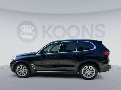 Used 2023 BMW X5 xDrive40i w/ Luxury Seating Package AWD/4WD image 13