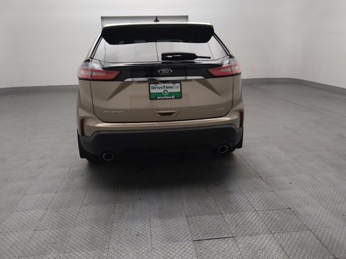 Used 2020 Ford Edge SE FWD image 6