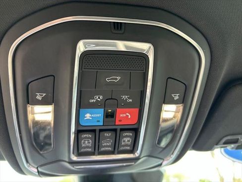 Certified 2024 Jeep Grand Cherokee Limited 4xe AWD/4WD image 41