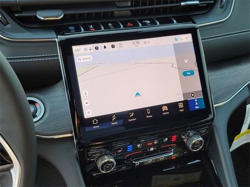 New 2024 Jeep Grand Cherokee Overland w/ Luxury Tech Group IV image 8