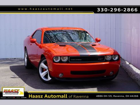 Used 2009 Dodge Challenger SRT8 RWD image 1