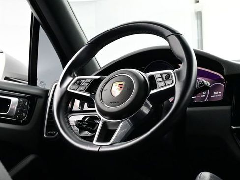 Certified 2022 Porsche Cayenne Platinum Edition AWD/4WD image 21