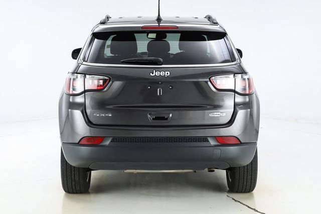 Used 2022 Jeep Compass Latitude AWD/4WD image 10