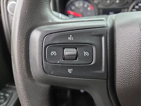 Used 2022 Chevrolet Silverado 1500 Custom Trail Boss w/ LPO, Dark Essentials Package image 18