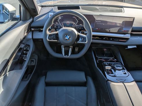 New 2026 BMW 530i w/ M Sport Package image 32