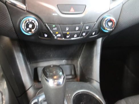 Used 2018 Chevrolet Cruze LT w/ LT Convenience Package FWD image 18