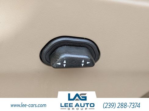 Used 2005 Pontiac Montana SV6 w/ Premium Seating Package AWD/4WD image 18